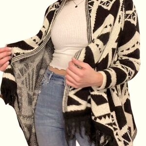 Joe & Elle fringe sweater navy creame fringe boho holiday fall winter knit print
